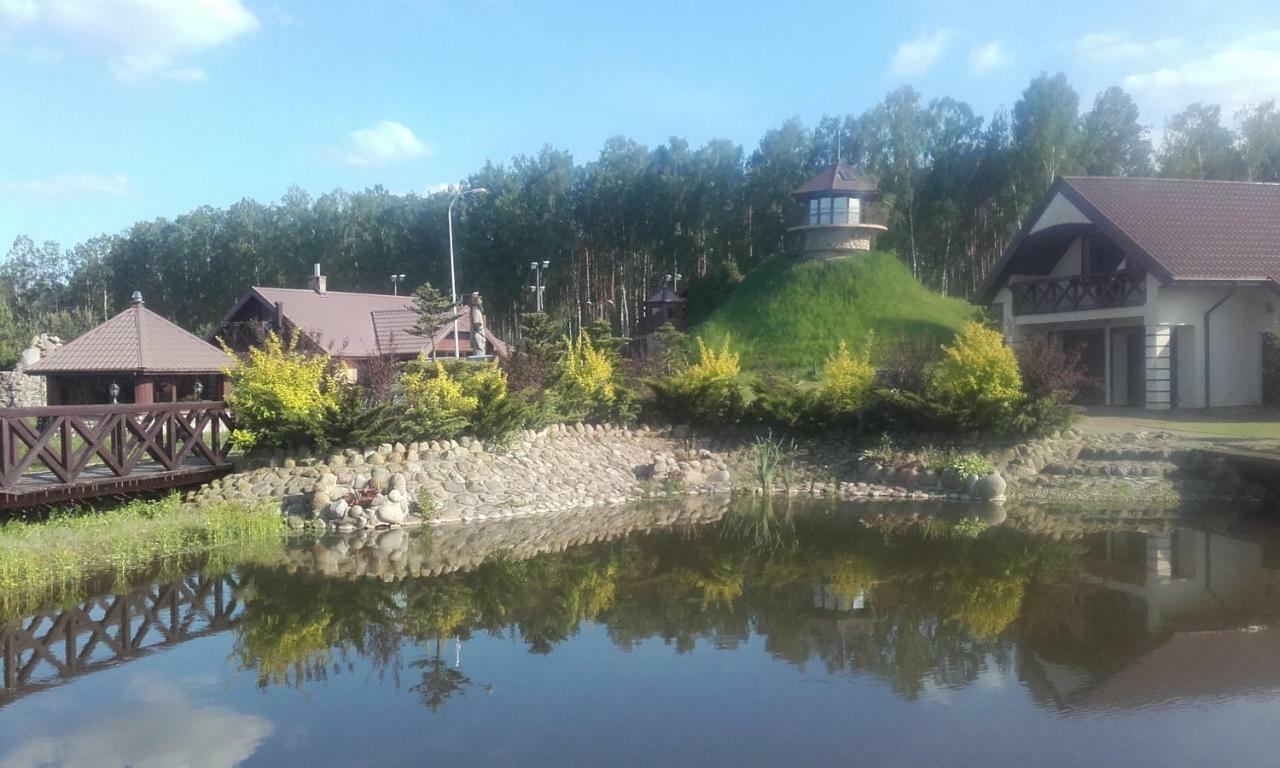 Апартаменты Dom Nad Stawem Przy Lesie Burkat Экстерьер фото